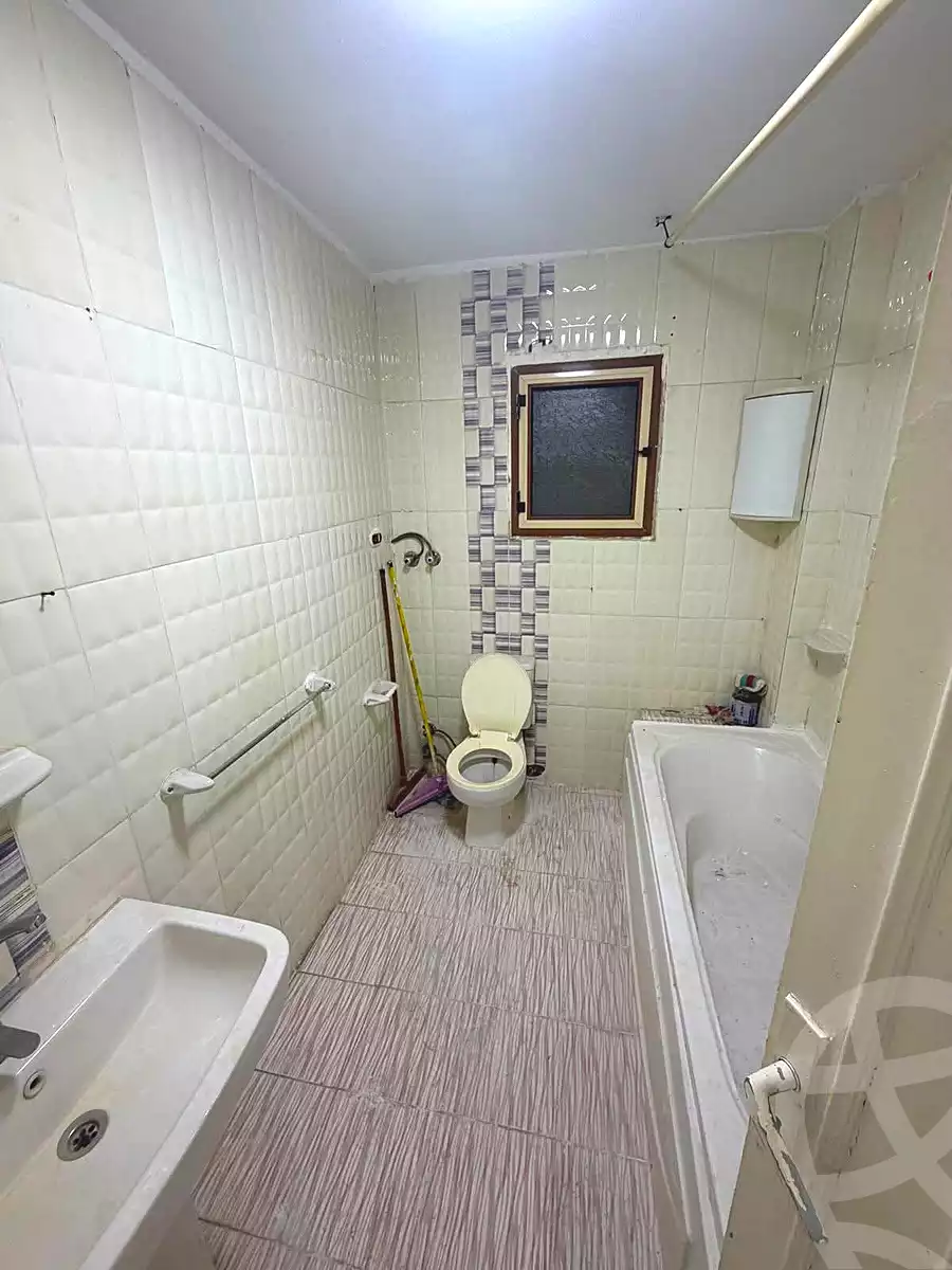 https://aqarmap.com.eg/ar/listing/7048010-for-sale-alexandria-al-agamy-lbytsh