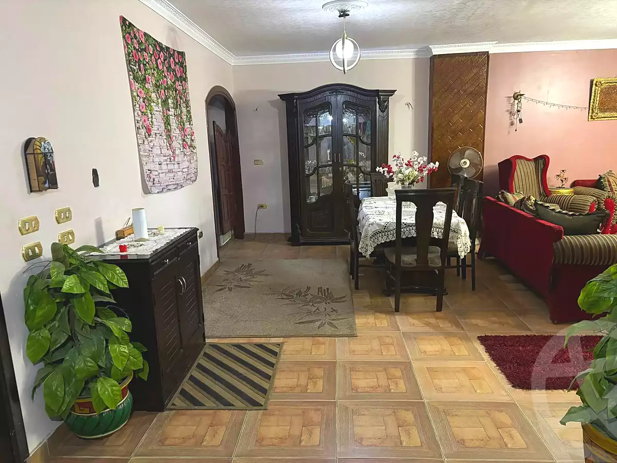 https://aqarmap.com.eg/ar/listing/7048288-for-sale-cairo-helwan-helwan-el-sharkeya-abd-el-rahman-pasha-st
