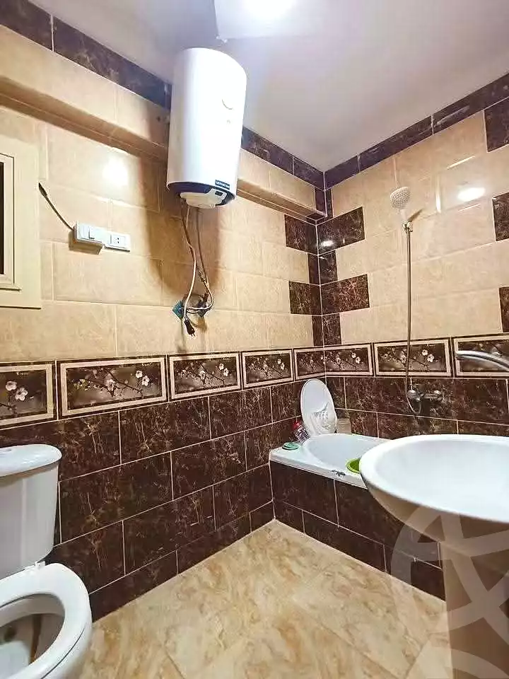 https://aqarmap.com.eg/ar/listing/7048388-for-sale-alexandria-al-agamy-lbytsh-bianchiii