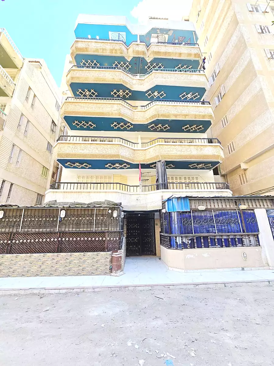 https://aqarmap.com.eg/en/listing/7048652-for-sale-alexandria-al-agamy-shataa-el-nakheel