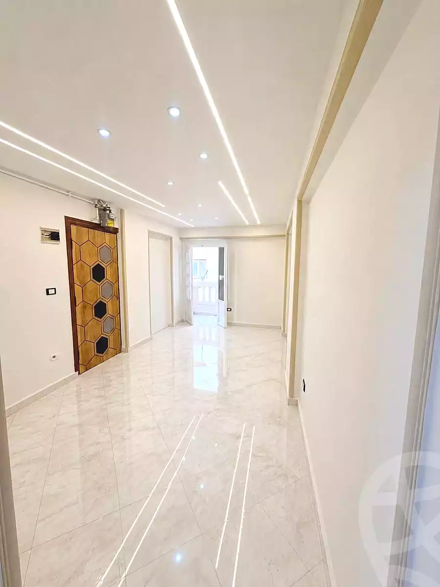https://aqarmap.com.eg/en/listing/7048767-for-sale-alexandria-lsywf-el-falki