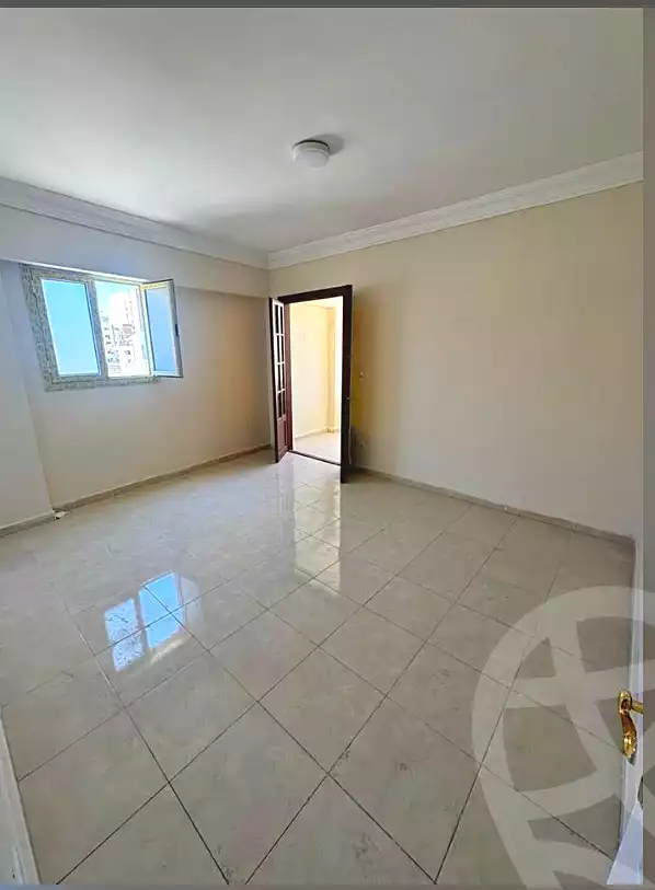https://aqarmap.com.eg/ar/listing/7049144-for-sale-alexandria-sydy-bshr-sydy-bshr-bhry-gamal-abd-el-nasir-st