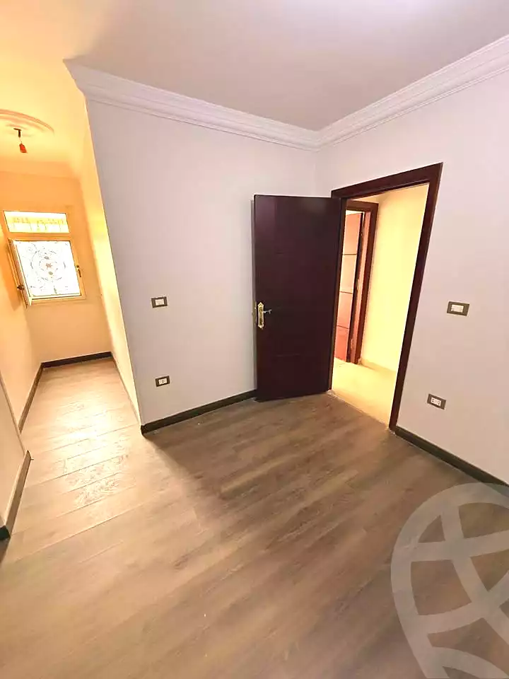 https://aqarmap.com.eg/ar/listing/7049534-for-sale-alexandria-el-mandara-alex-el-mandara-bahri-sidi-kamal-st