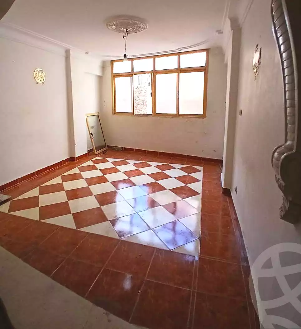 https://aqarmap.com.eg/ar/listing/7049670-for-sale-alexandria-lsywf-el-falki