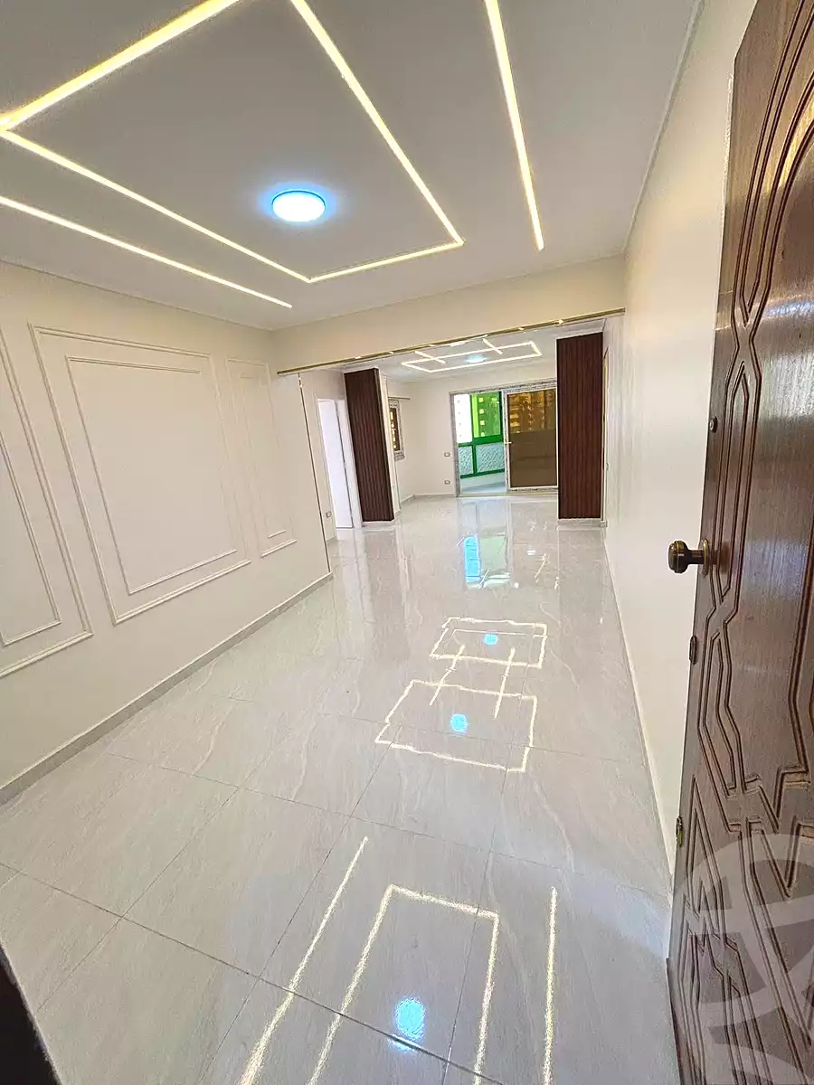 https://aqarmap.com.eg/ar/listing/7050058-for-sale-alexandria-sydy-bshr-sydy-bshr-bhry-shr-mhmwd-l-yswy