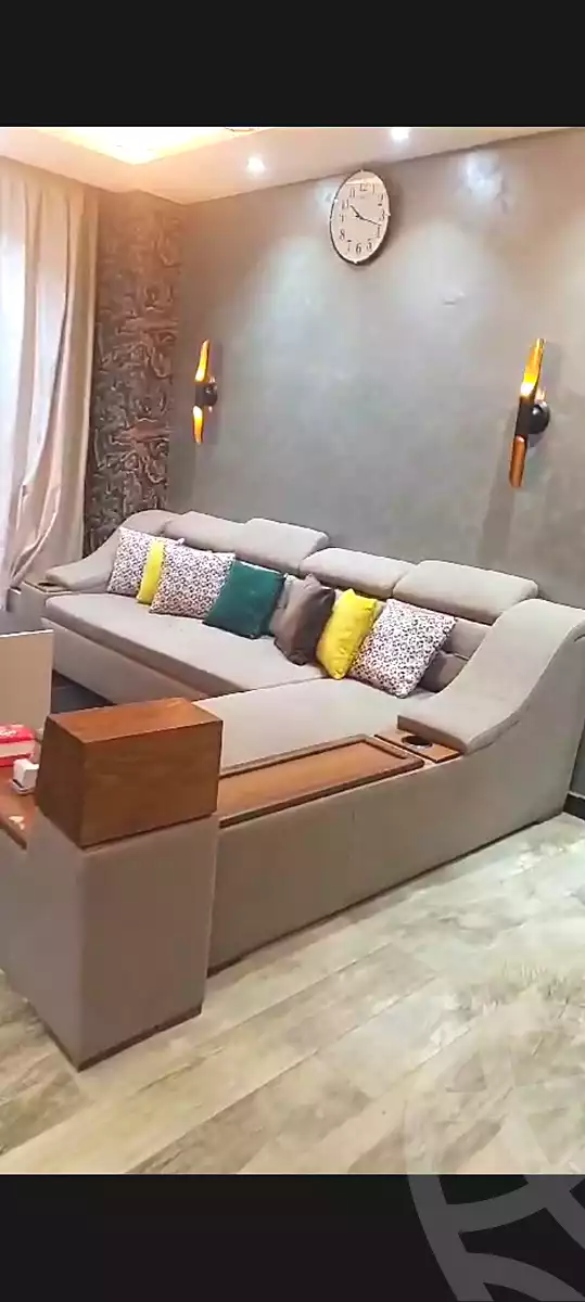 https://aqarmap.com.eg/en/listing/7050090-for-rent-cairo-new-cairo-compounds-hyde-park