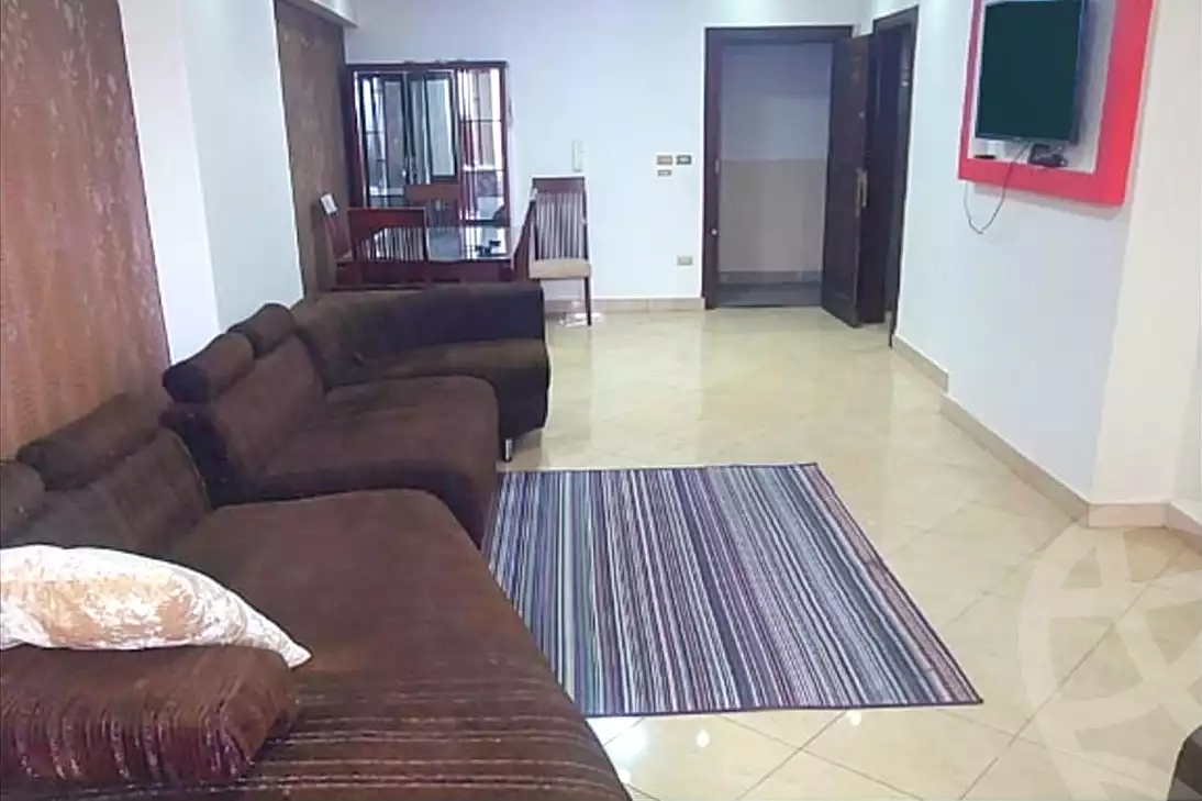 https://aqarmap.com.eg/ar/listing/7050263-for-sale-alexandria-el-montazah-compounds-in-el-montazah-royal-plaza-compound-al-halawany