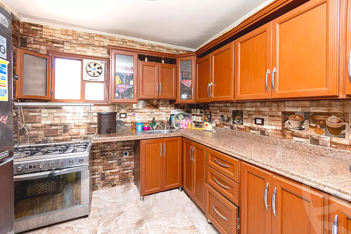 https://aqarmap.com.eg/en/listing/7050433-for-sale-alexandria-roshdy-al-fereid-layan-st