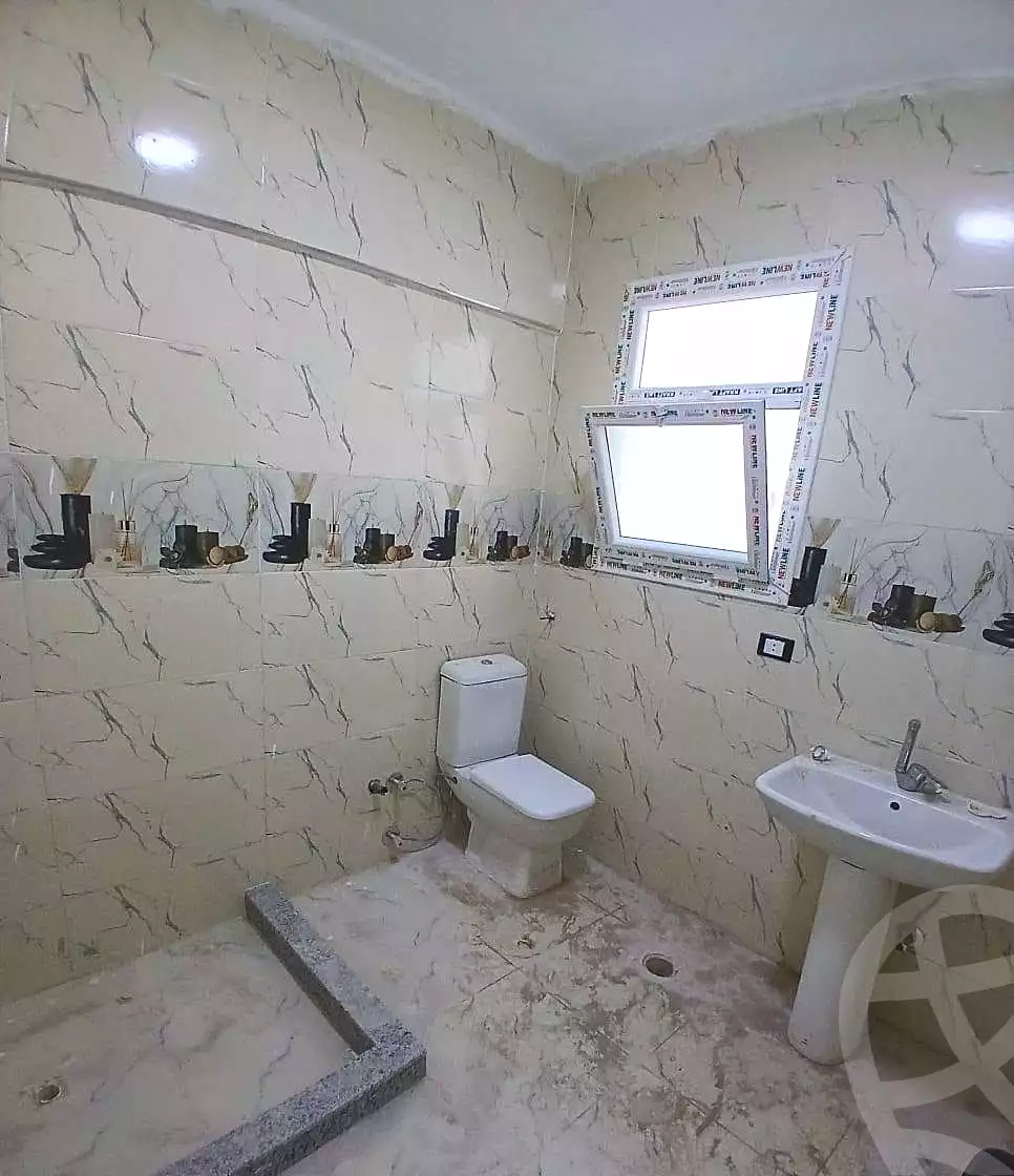 https://aqarmap.com.eg/en/listing/7050758-for-sale-alexandria-al-agamy-lbytsh-princess-st