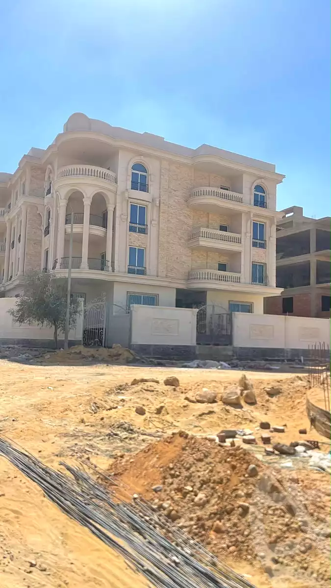 https://aqarmap.com.eg/en/listing/7050845-for-sale-cairo-new-cairo-bait-el-watan-fifth-neighborhood
