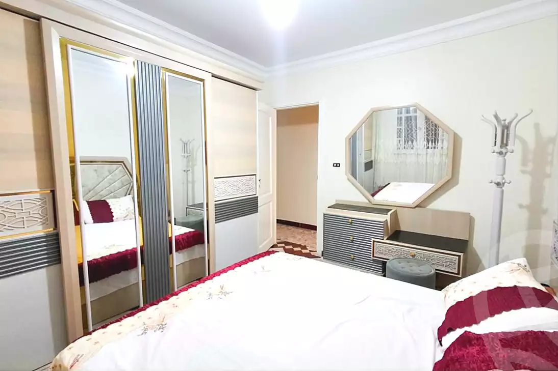 https://aqarmap.com.eg/ar/listing/7050874-for-rent-alexandria-moharram-bey