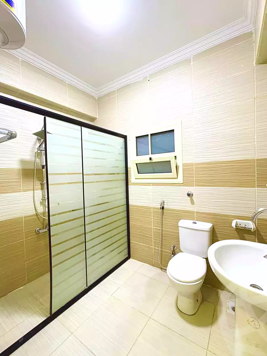 https://aqarmap.com.eg/ar/listing/6663137-for-rent-cairo-new-cairo-compounds-el-mostashareen-compound