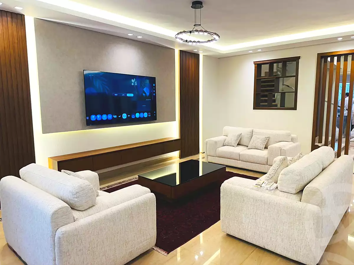 https://aqarmap.com.eg/en/listing/7051721-for-rent-cairo-new-cairo-compounds-byljyw
