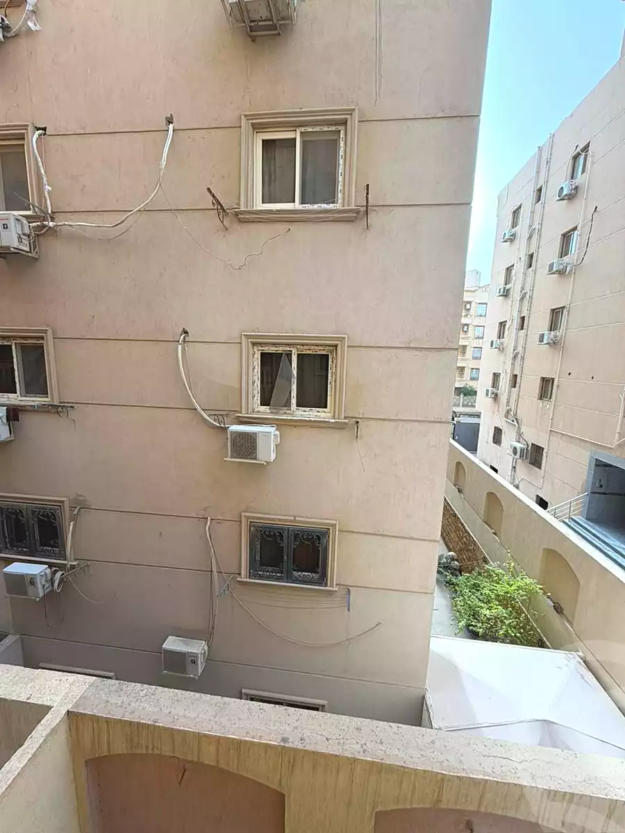 https://aqarmap.com.eg/ar/listing/7051846-for-sale-cairo-new-cairo-el-banafsg-el-banafsag-omarat-qt-342