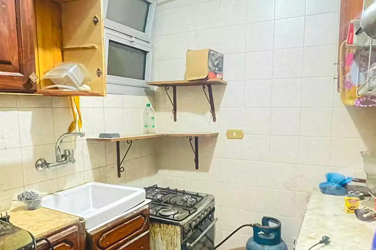 https://aqarmap.com.eg/en/listing/7051884-for-sale-alexandria-sporting-el-geish-road