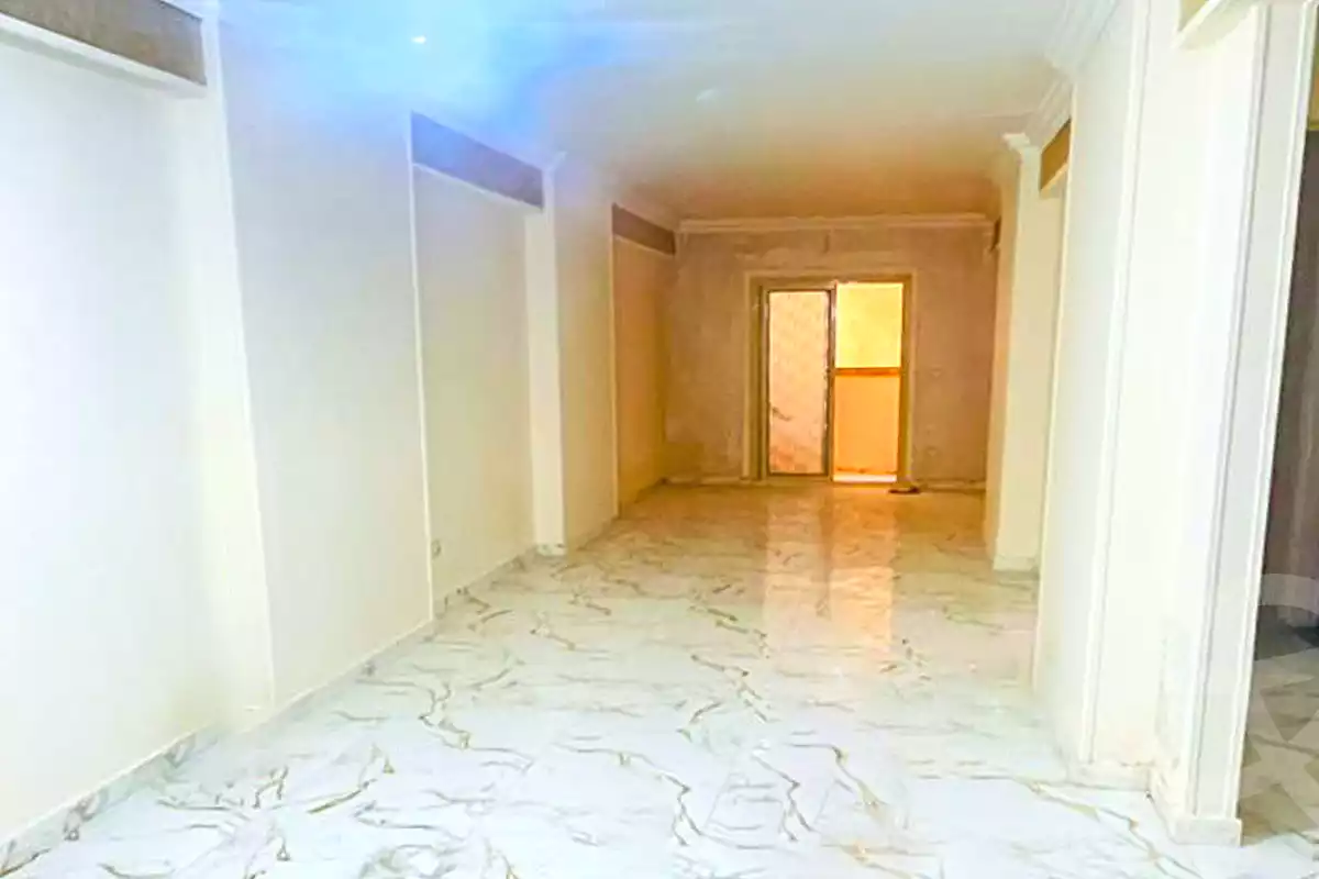 https://aqarmap.com.eg/ar/listing/7051932-for-sale-alexandria-lauran-mohammed-al-eqbal-st