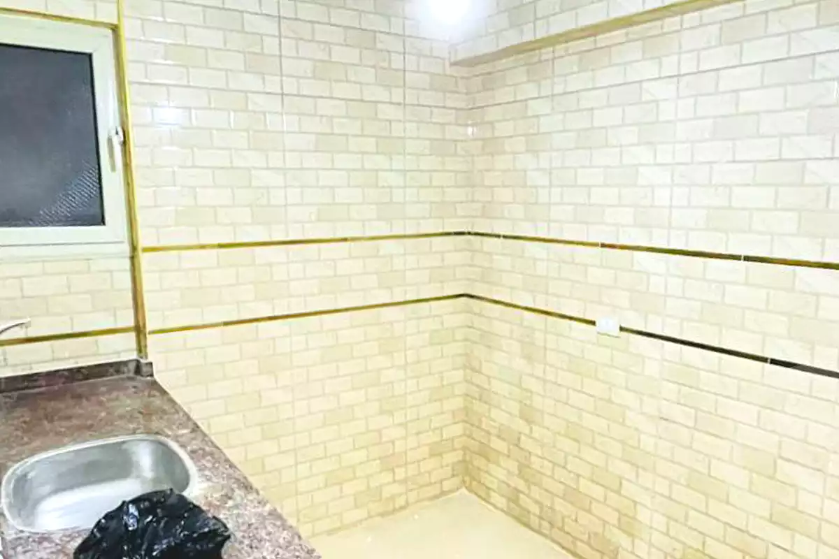 https://aqarmap.com.eg/ar/listing/7051932-for-sale-alexandria-lauran-mohammed-al-eqbal-st