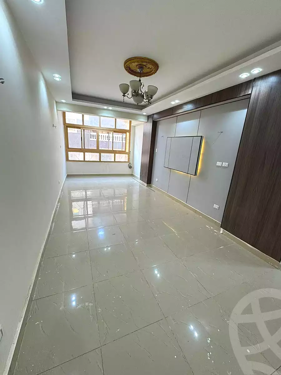 https://aqarmap.com.eg/ar/listing/7052254-for-sale-cairo-el-haram-el-lebeny-soltan-khattab-st