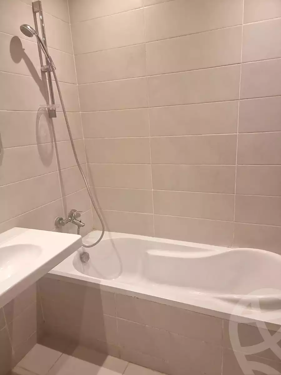 https://aqarmap.com.eg/ar/listing/7052525-for-rent-cairo-new-cairo-compounds-cairo-festival-city-festival-living-cairo-festival-city