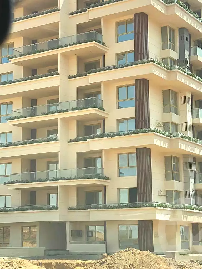 https://aqarmap.com.eg/ar/listing/7052439-for-sale-cairo-new-administrative-capital-r8-tj-msr