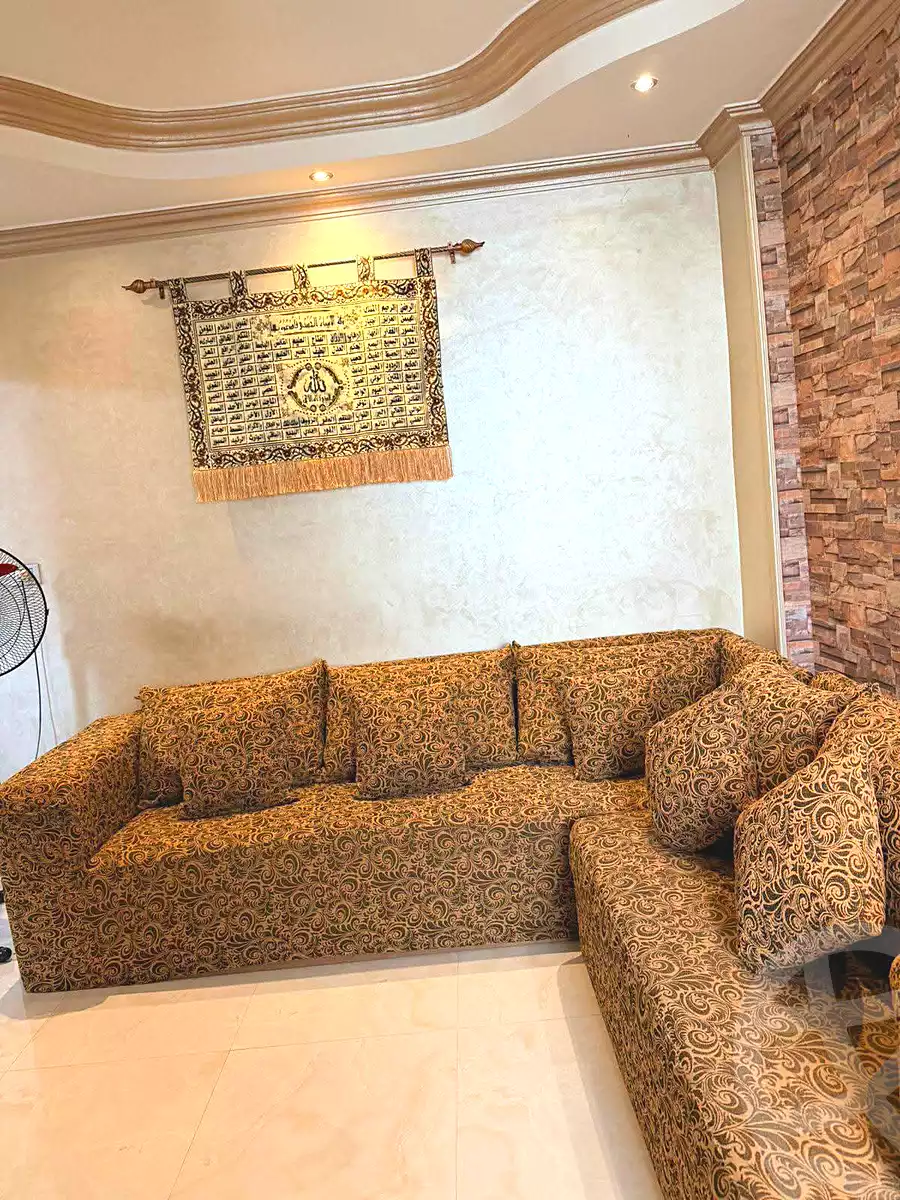 https://aqarmap.com.eg/ar/listing/7052752-for-sale-cairo-ain-shams-ain-shams-el-sharkia
