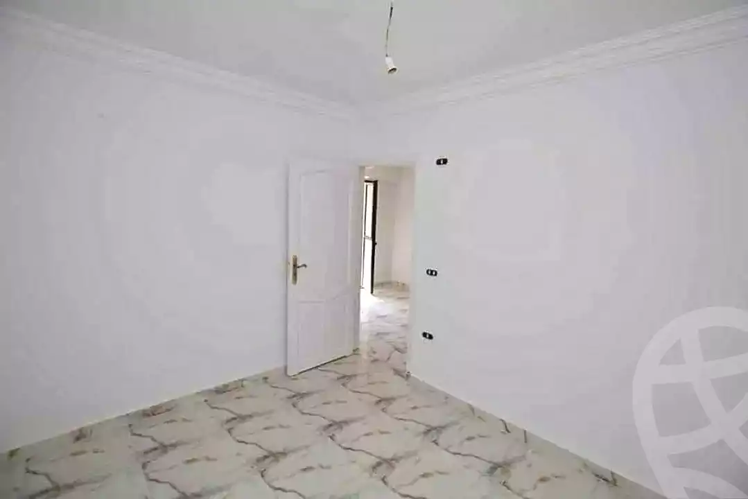 https://aqarmap.com.eg/ar/listing/7052898-for-sale-alexandria-al-agamy-el-kilo-21