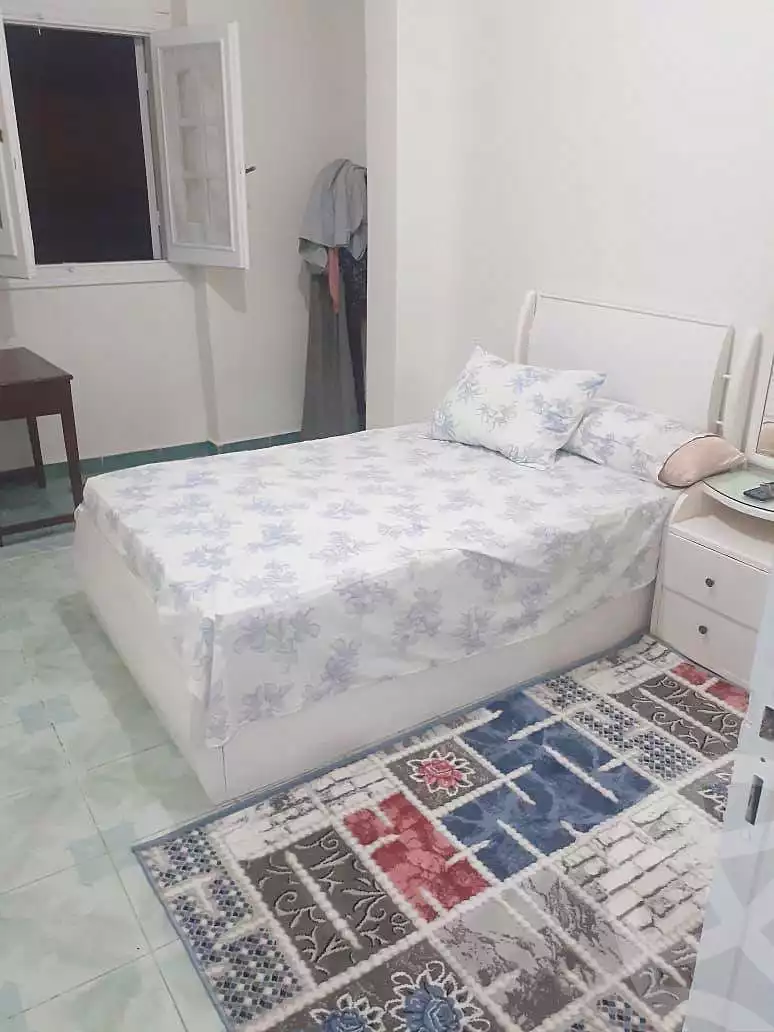https://aqarmap.com.eg/ar/listing/7052952-for-rent-alexandria-sporting-shr-bwr-s-yd