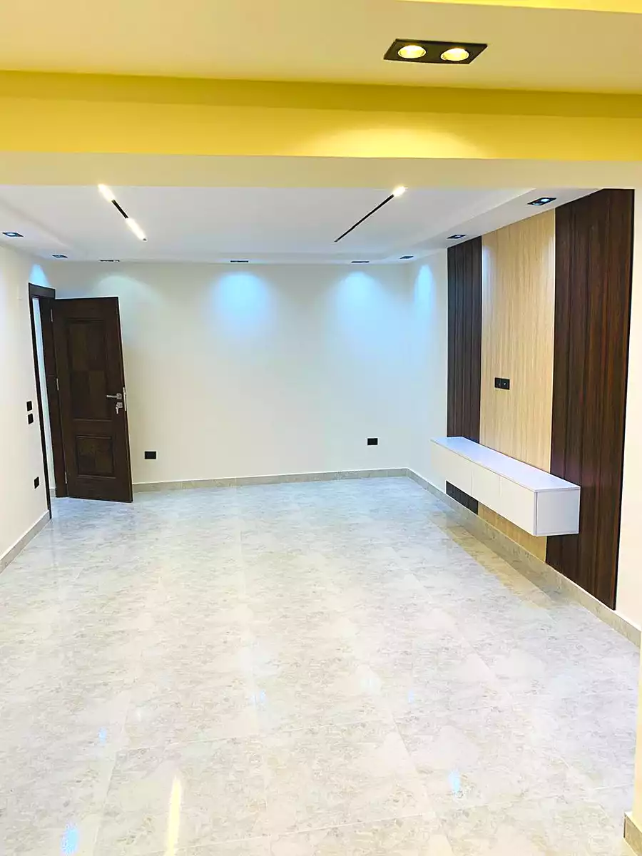https://aqarmap.com.eg/ar/listing/7053102-for-sale-cairo-el-mohandesen-shareaa-el-hegaz