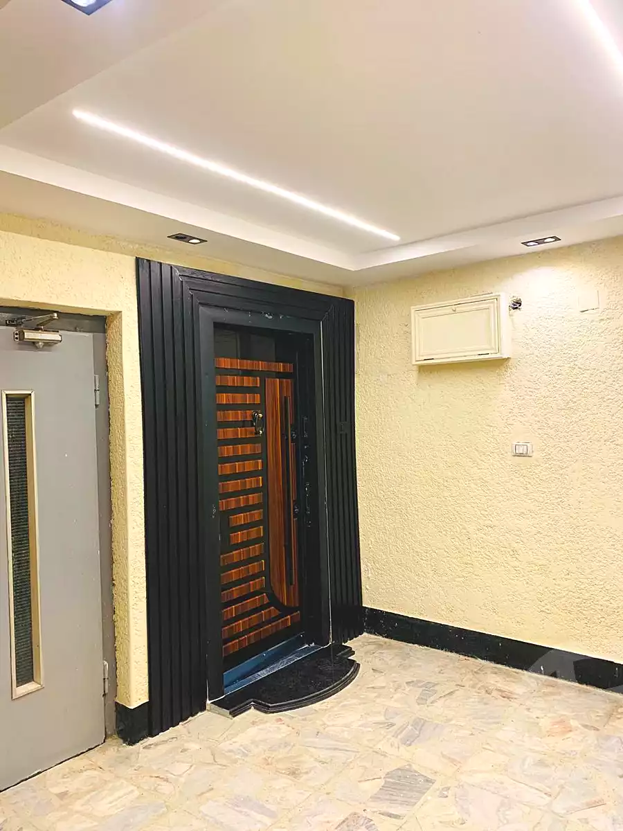 https://aqarmap.com.eg/ar/listing/7053102-for-sale-cairo-el-mohandesen-shareaa-el-hegaz