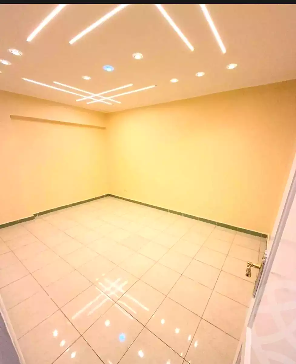 https://aqarmap.com.eg/ar/listing/7053343-for-sale-alexandria-miami-45-street