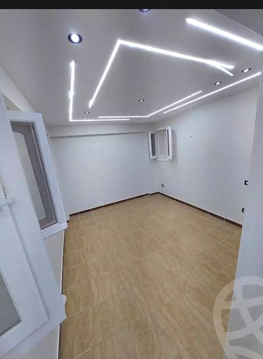 https://aqarmap.com.eg/ar/listing/7053550-for-sale-alexandria-el-asafra-l-sfr-bhry