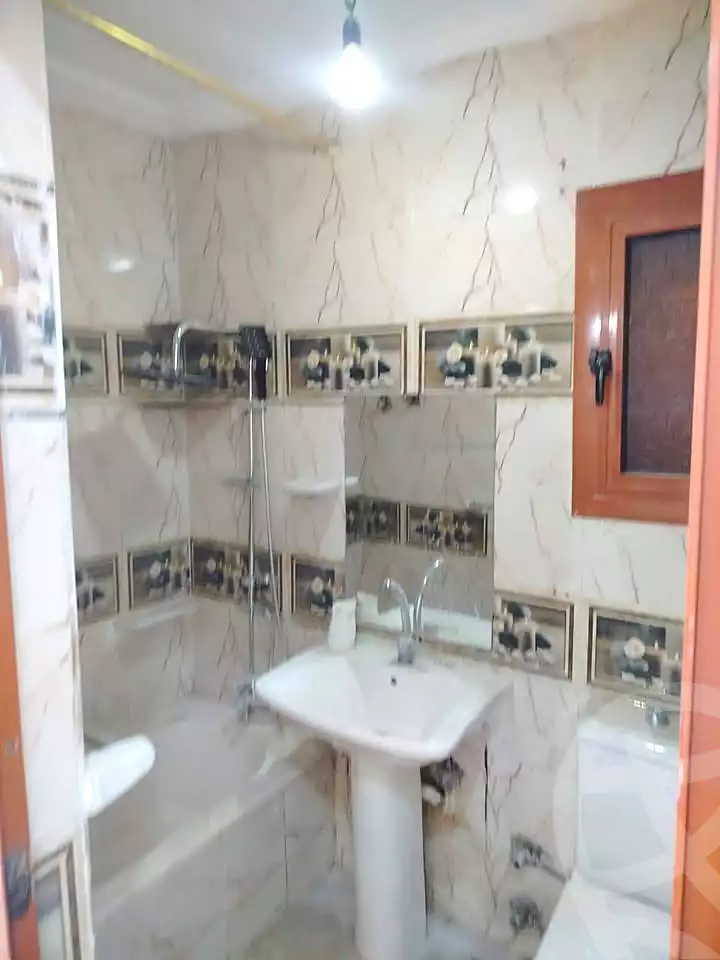 https://aqarmap.com.eg/ar/listing/7053606-for-sale-alexandria-el-asafra-shr-45