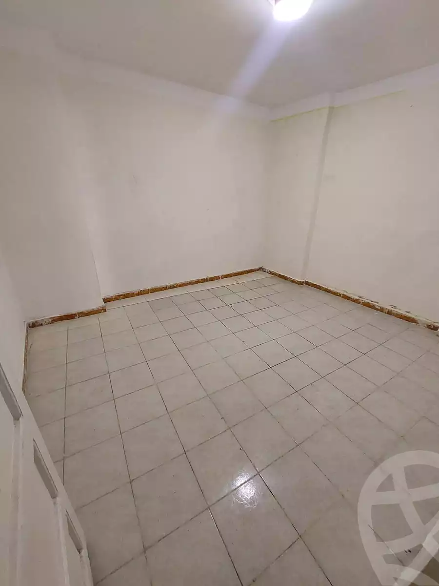 https://aqarmap.com.eg/ar/listing/7053665-for-sale-alexandria-bahray-el-anfoshy-sidi-al-mawazini-st