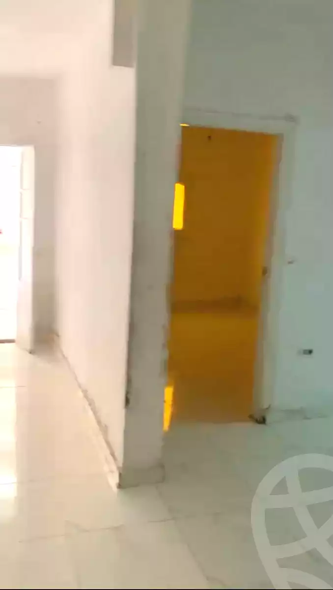 https://aqarmap.com.eg/ar/listing/7053750-for-sale-alexandria-al-agamy-el-hanouvel