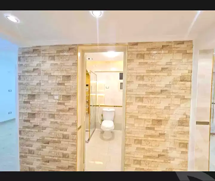 https://aqarmap.com.eg/ar/listing/7053910-for-sale-alexandria-miami-shr-jml-bd-lnsr
