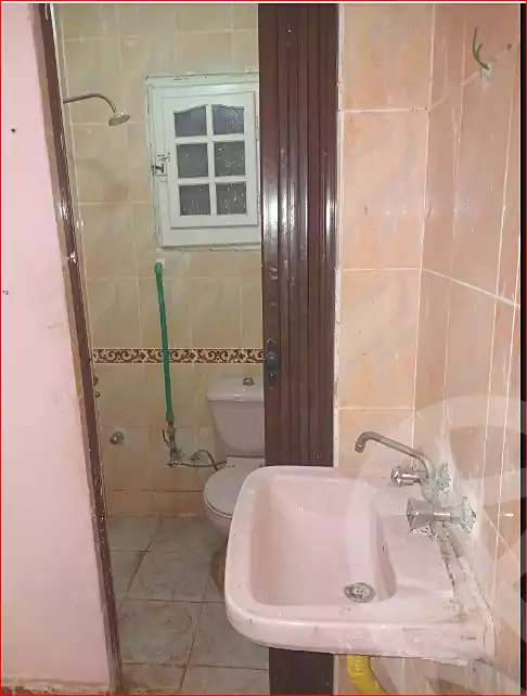 https://aqarmap.com.eg/en/listing/7054102-for-sale-alexandria-al-agamy-el-hanouvel