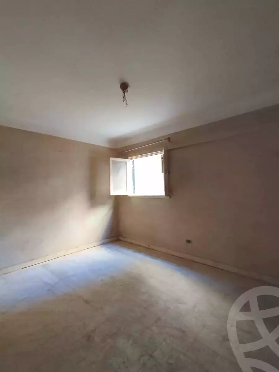 https://aqarmap.com.eg/en/listing/7054787-for-sale-alexandria-al-agamy-lbytsh-el-hay-st