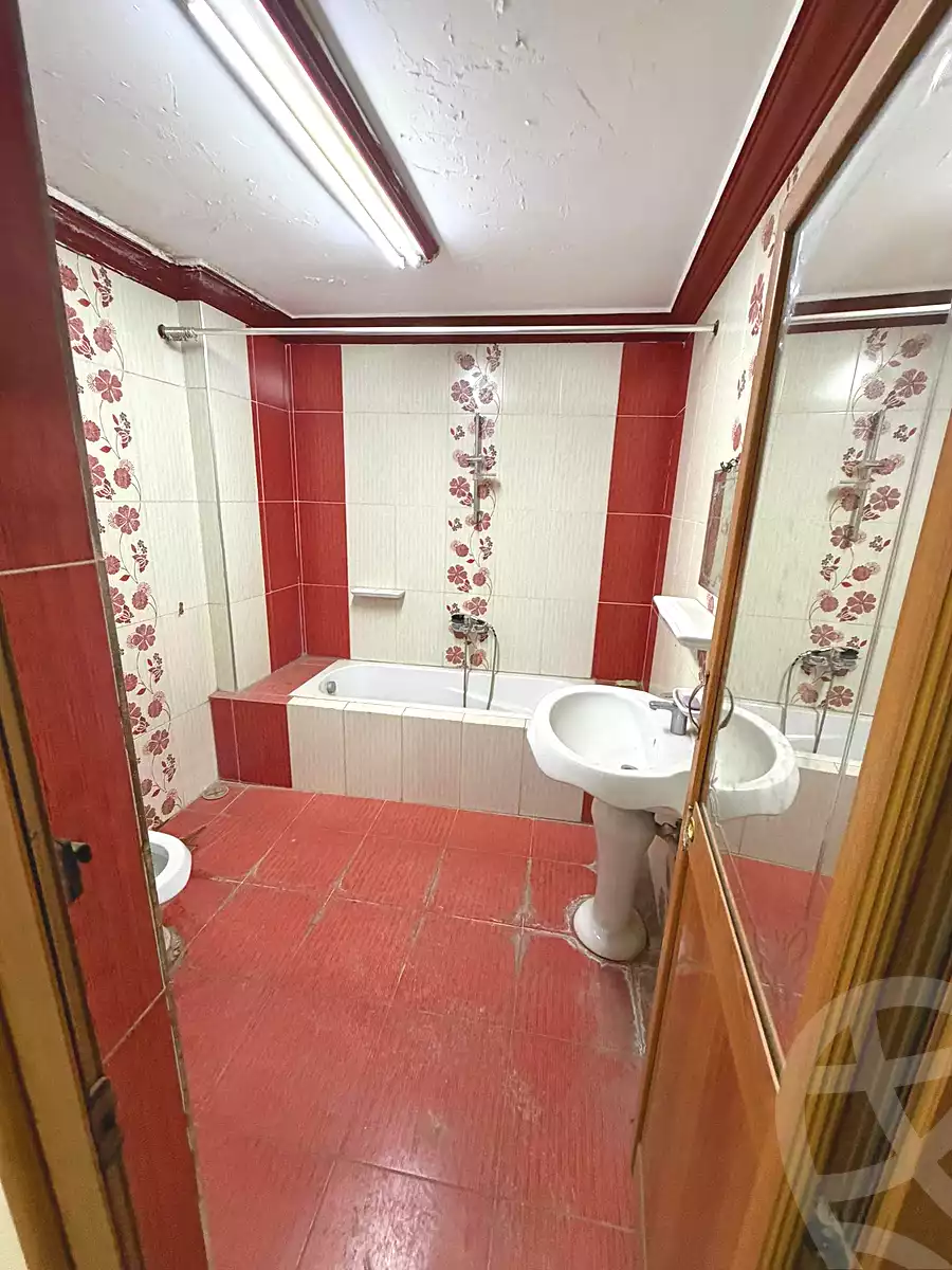 https://aqarmap.com.eg/ar/listing/7054904-for-rent-cairo-elnozha-taha-hussein-st