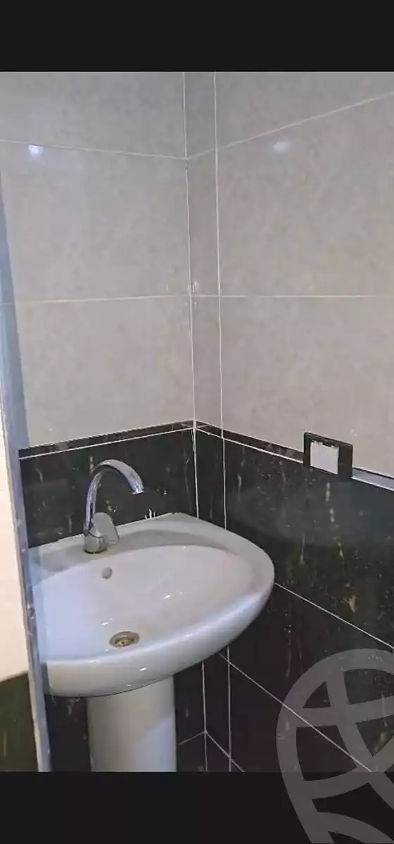 https://aqarmap.com.eg/ar/listing/7055055-for-sale-cairo-hadayek-el-koba-teraat-al-gabal-st