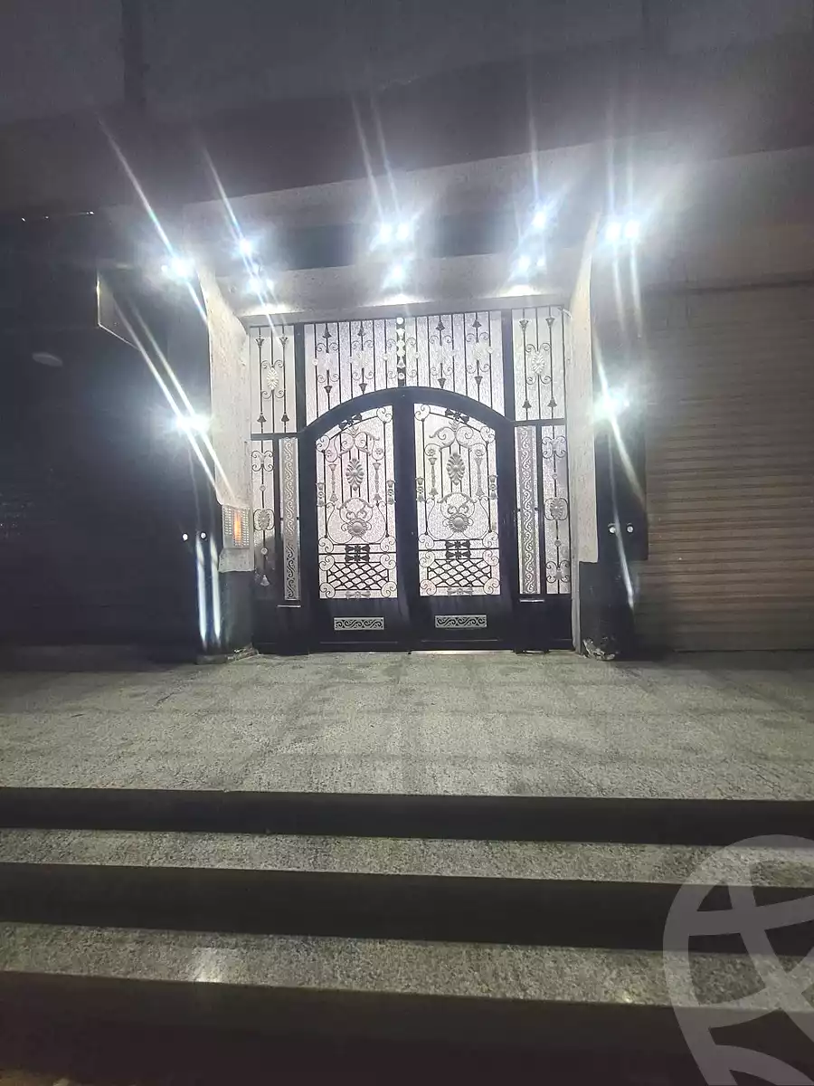 https://aqarmap.com.eg/ar/listing/7055124-for-sale-cairo-nozha-2-el-khamseen-st