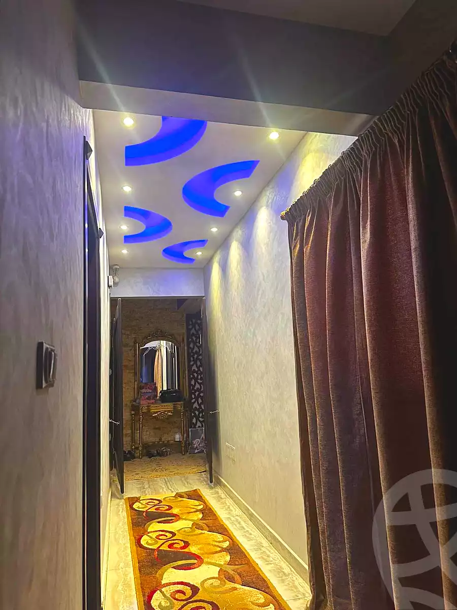 https://aqarmap.com.eg/en/listing/7055175-for-sale-cairo-helwan-helwan-el-sharkeya-heidar-st