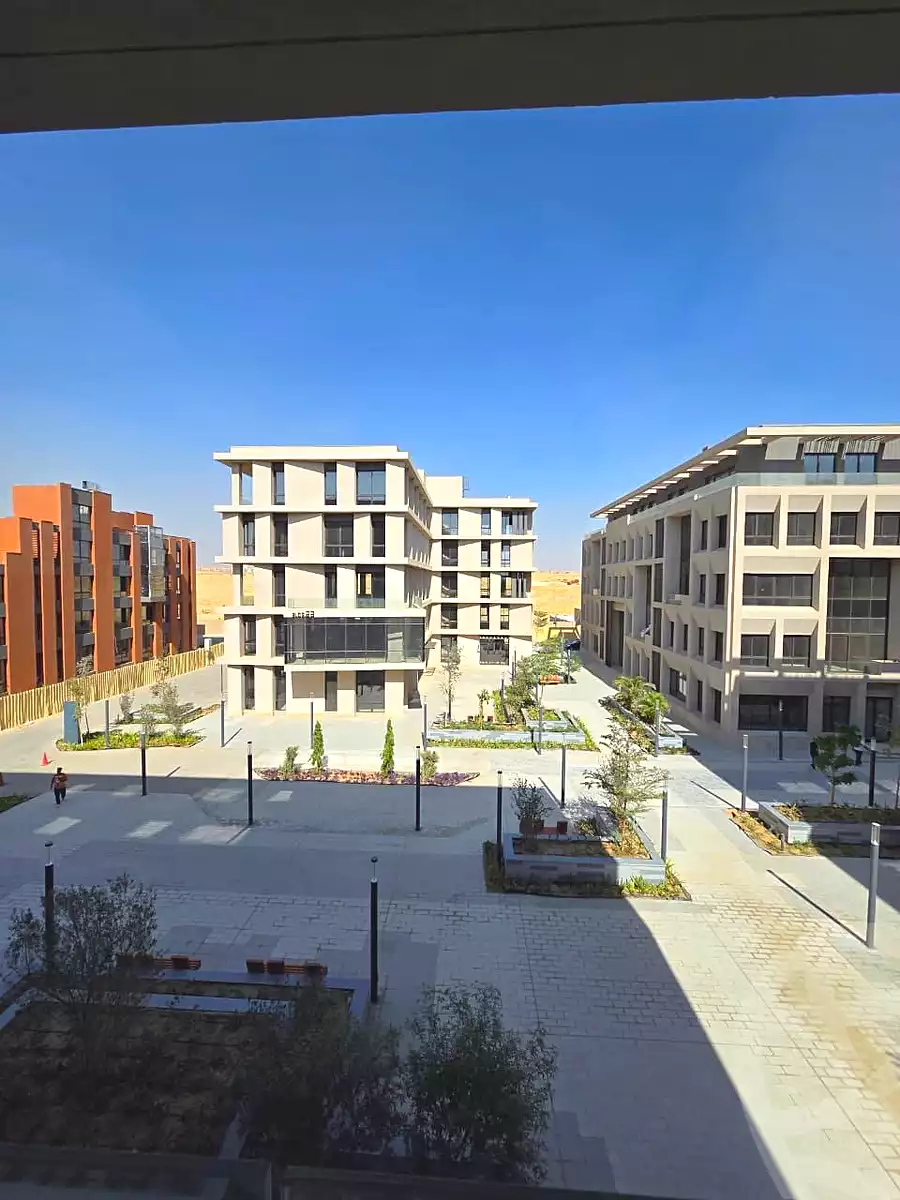 https://aqarmap.com.eg/ar/listing/7055670-for-sale-cairo-new-cairo-compounds-district-5-the-plateau-district-5