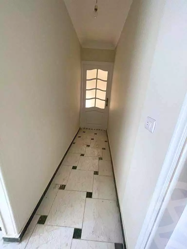 https://aqarmap.com.eg/en/listing/7055865-for-sale-cairo-helwan-helwan-el-sharkeya-gaafar-st