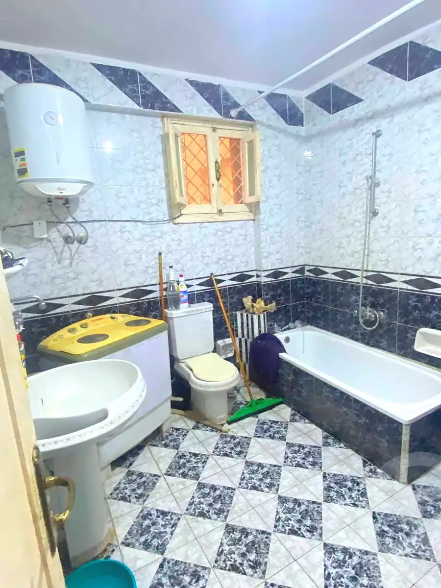 https://aqarmap.com.eg/ar/listing/7056436-for-sale-alexandria-al-agamy-shataa-el-nakheel