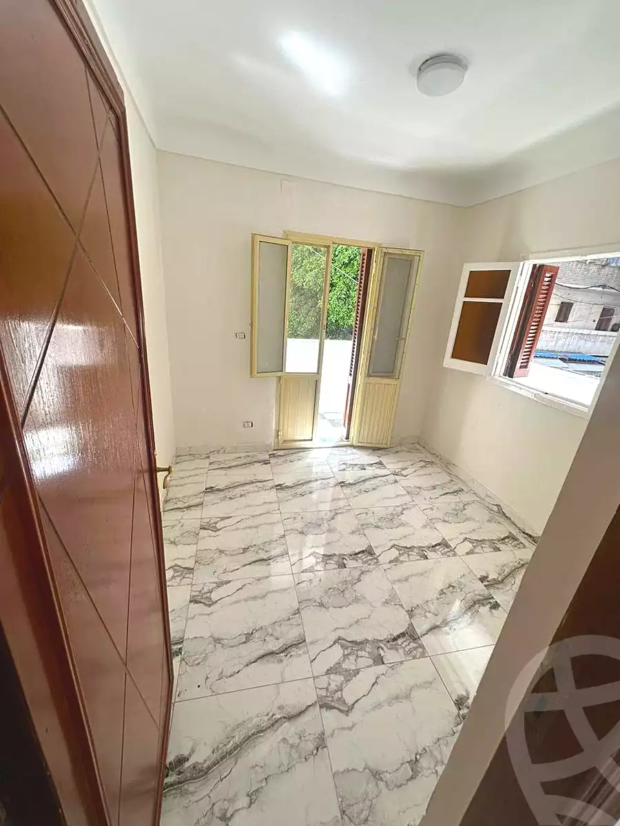 https://aqarmap.com.eg/ar/listing/7056486-for-sale-alexandria-el-asafra-shr-45