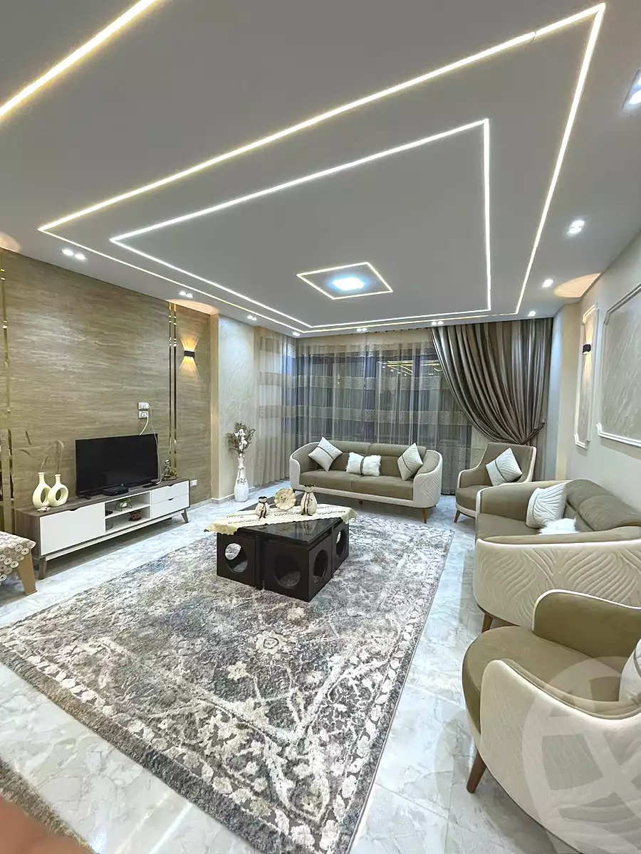 https://aqarmap.com.eg/ar/listing/7056475-for-sale-cairo-6th-of-october-hadaeq-october-compounds-astoria-park