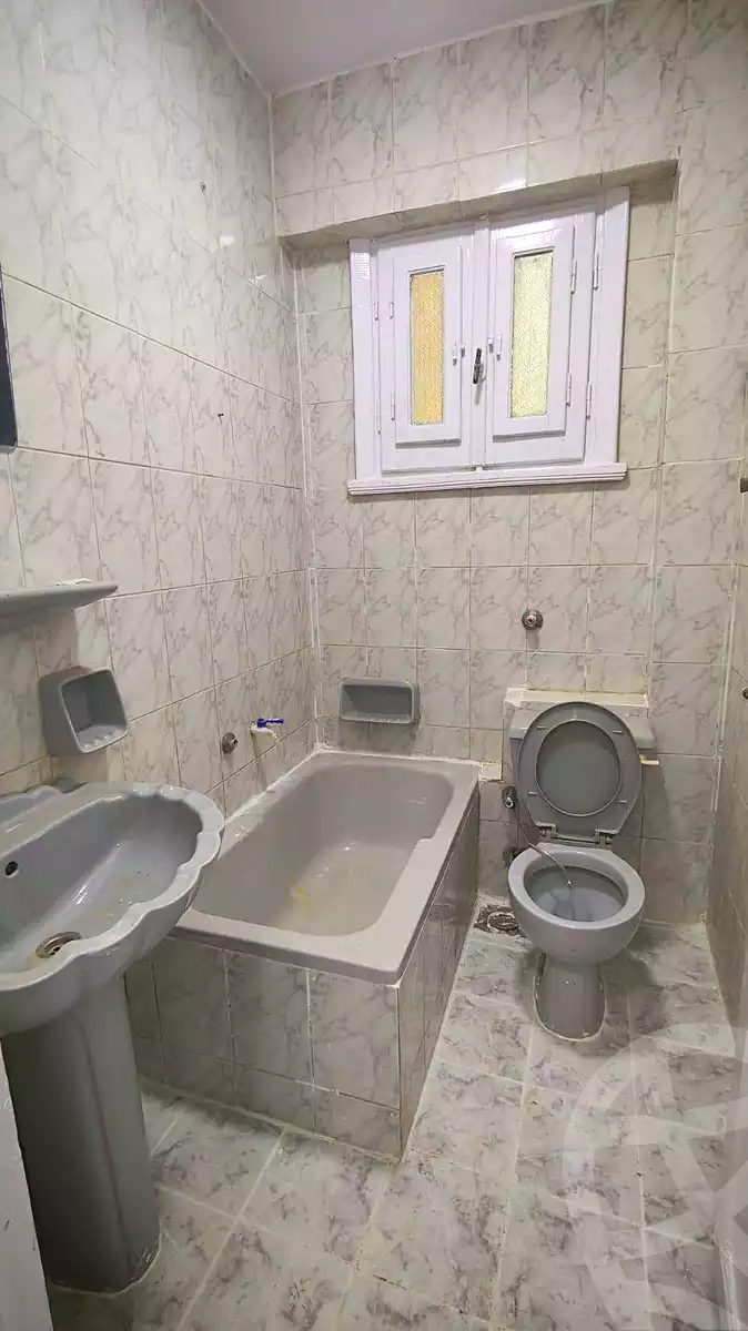 https://aqarmap.com.eg/ar/listing/7056492-for-sale-alexandria-al-agamy-shataa-el-nakheel