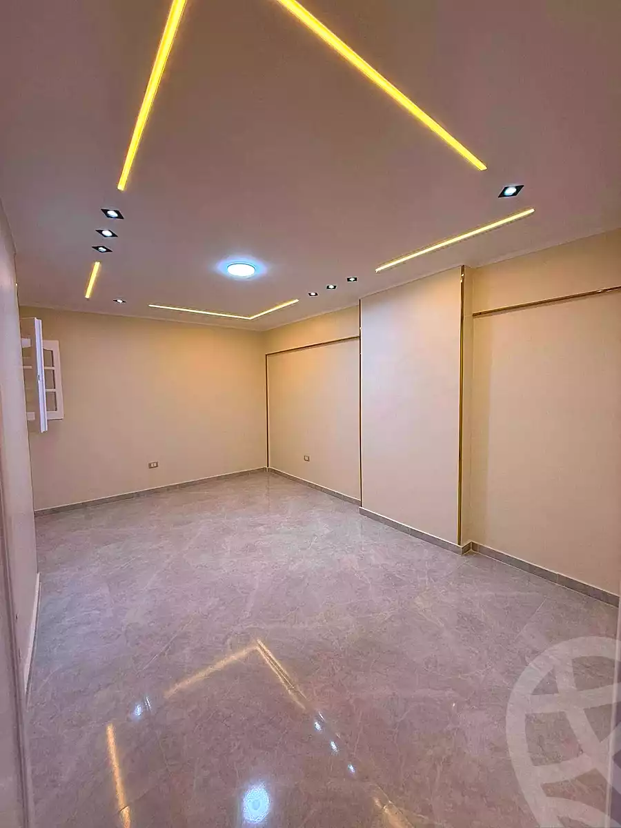 https://aqarmap.com.eg/en/listing/7056640-for-sale-alexandria-sydy-bshr-sydy-bshr-bhry-street-15
