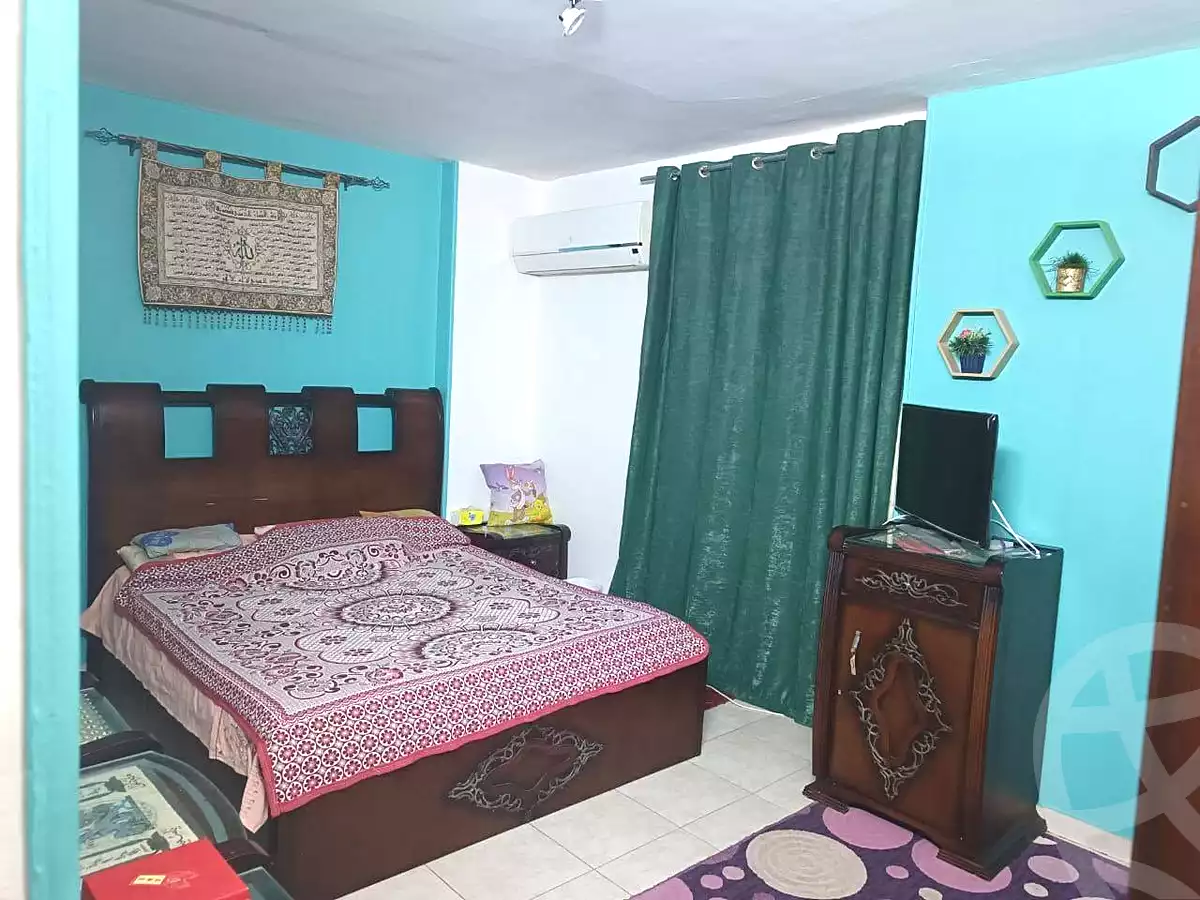 https://aqarmap.com.eg/en/listing/7056670-for-sale-cairo-helwan-helwan-el-sharkeya-zaki-hawas-st