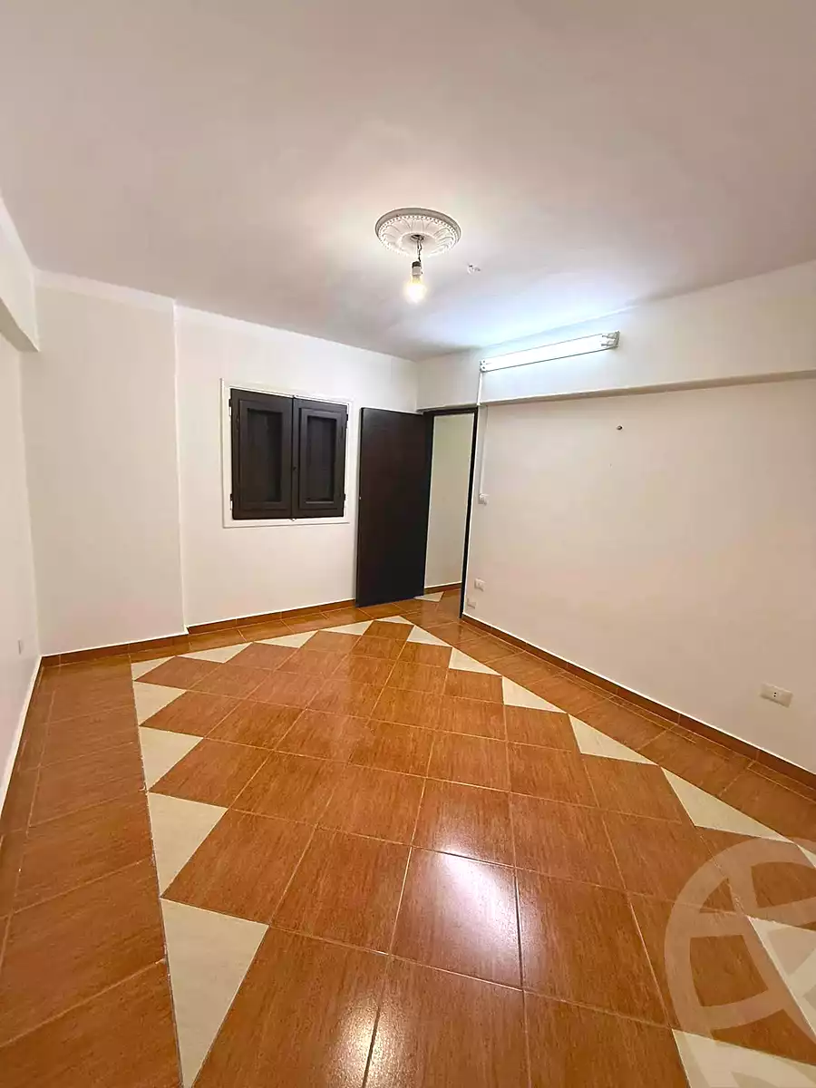 https://aqarmap.com.eg/en/listing/7056716-for-sale-alexandria-el-asafra-l-sfr-bhry